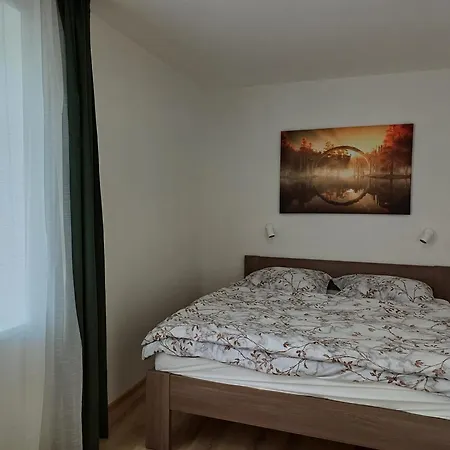 Daire Na Kolonce Mladejovice